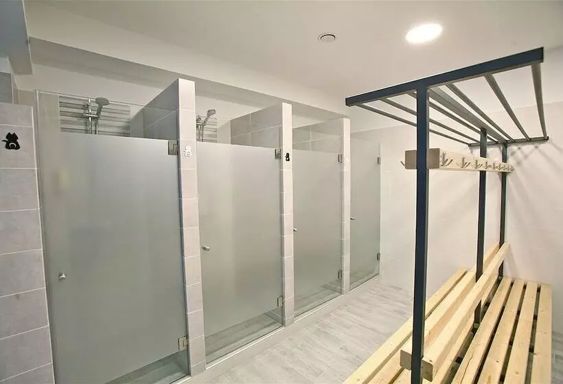 3 F Hostel