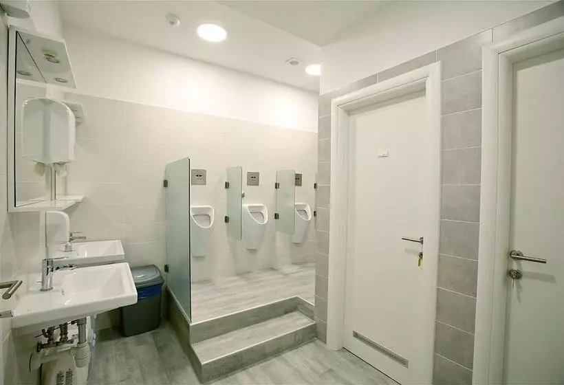 3 F Hostel