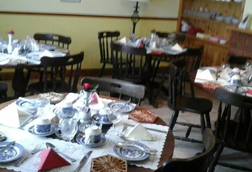 Aamiaismajoitus (B&B) Ballyegan House