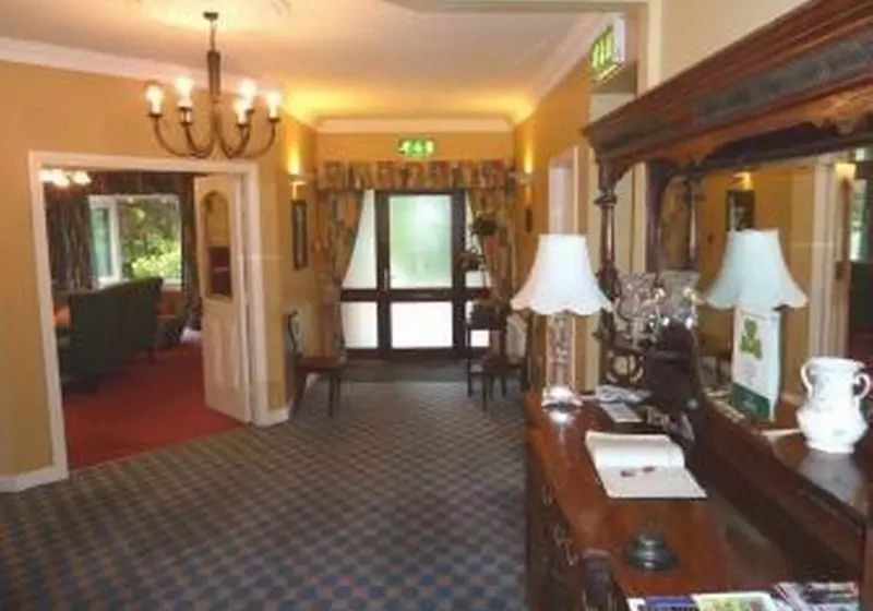 تختخواب و صبحانه Oakwood House