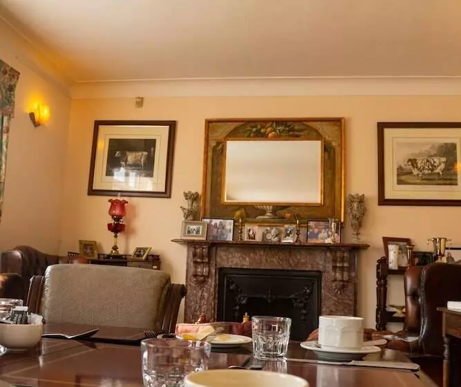 Aamiaismajoitus (B&B) Tynte House