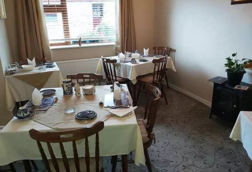 تختخواب و صبحانه Valley Lodge