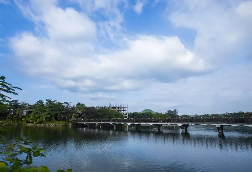 ホテル Pearl River Nantian Hot Spring Resort