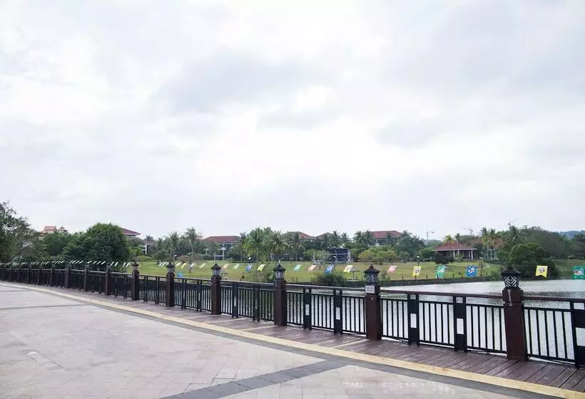 ホテル Pearl River Nantian Hot Spring Resort