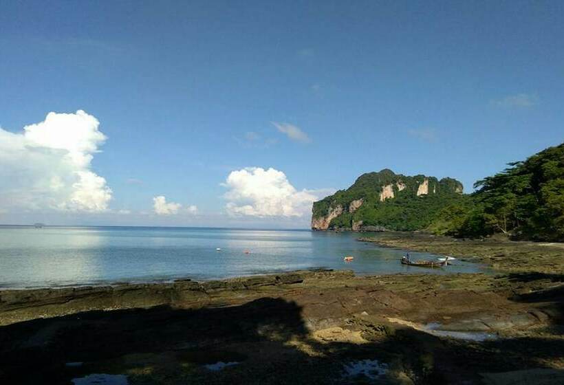 ホテル Phi Phi Sunset Bay Resort