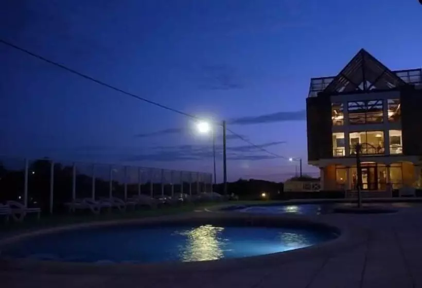 Hotelli Playa Palace Resort Y Spa