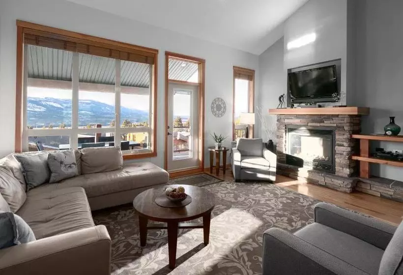 Hotelli The Residences At Fairmont Ridge