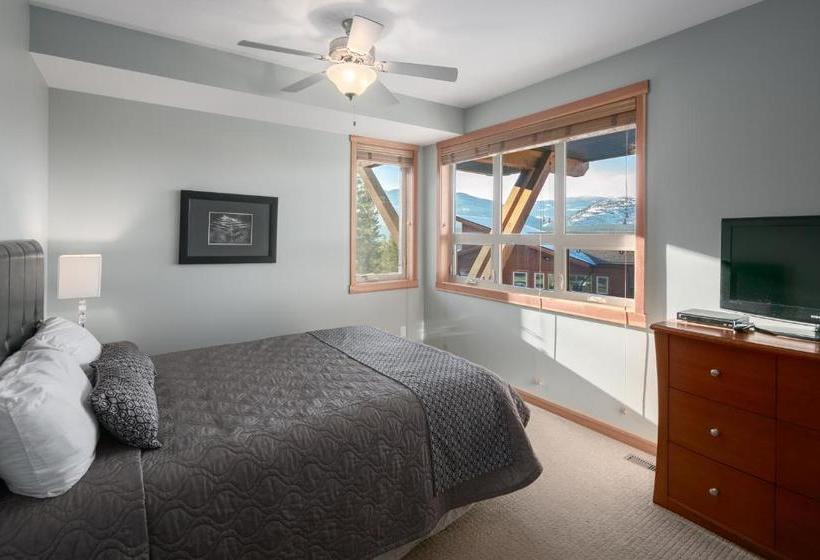 هتل The Residences At Fairmont Ridge