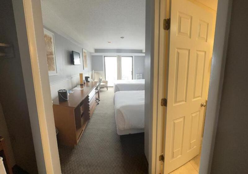 فندق Trade Winds On The Bay