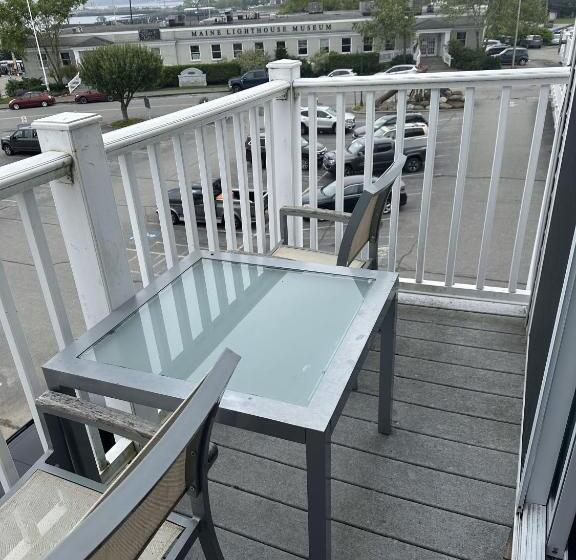 فندق Trade Winds On The Bay