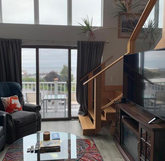 فندق Trade Winds On The Bay