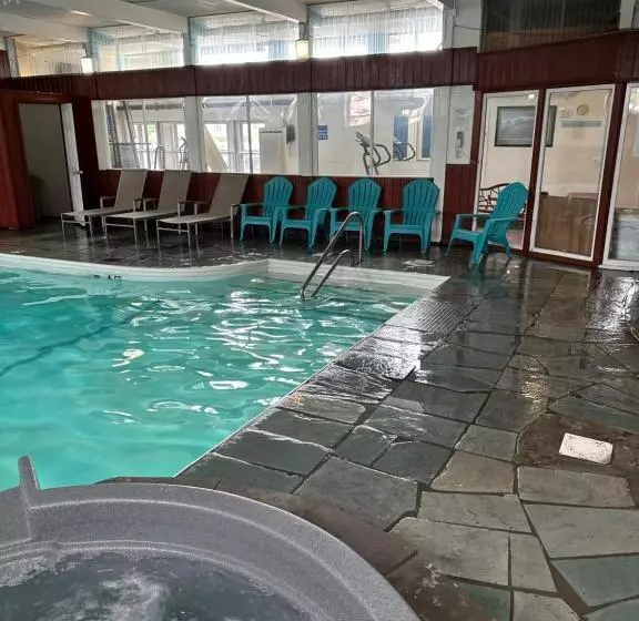 Hotelli Trade Winds On The Bay