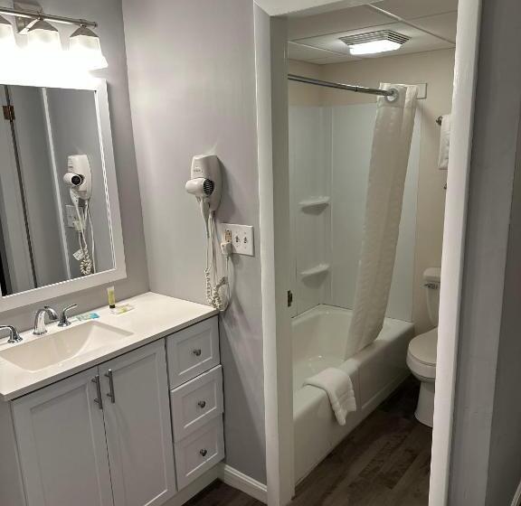 فندق Trade Winds On The Bay