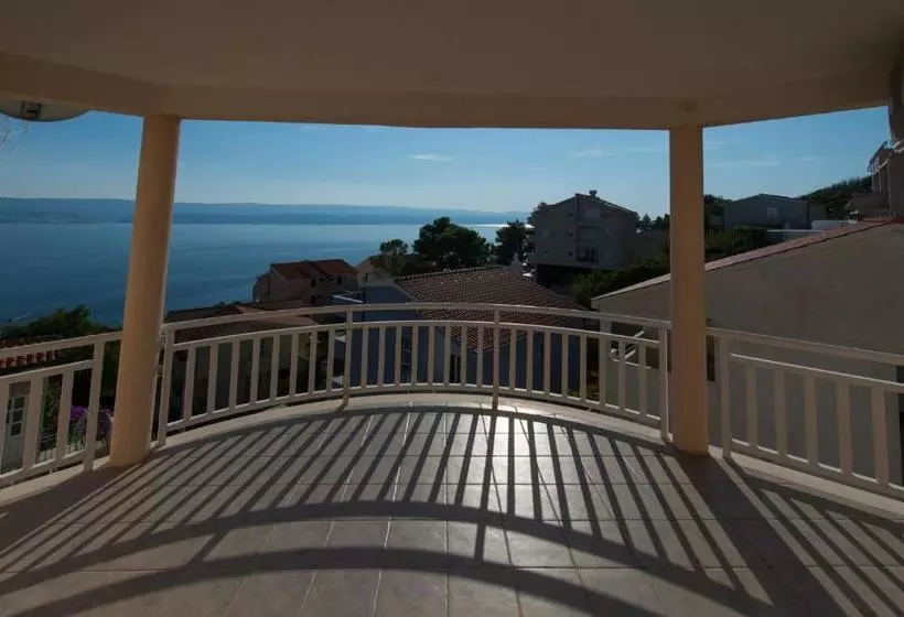 ホテル Villa Katarina