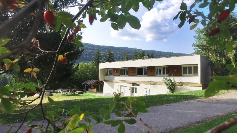 فندق Vvf Les Monts Jura