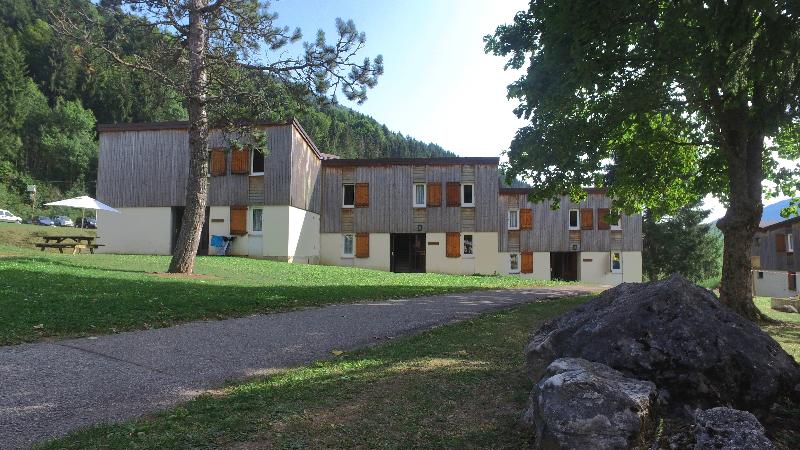 فندق Vvf Les Monts Jura