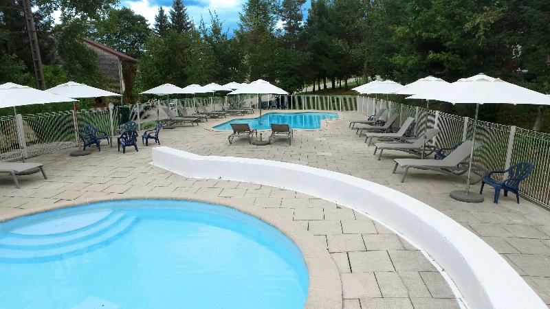 فندق Vvf Les Monts Jura