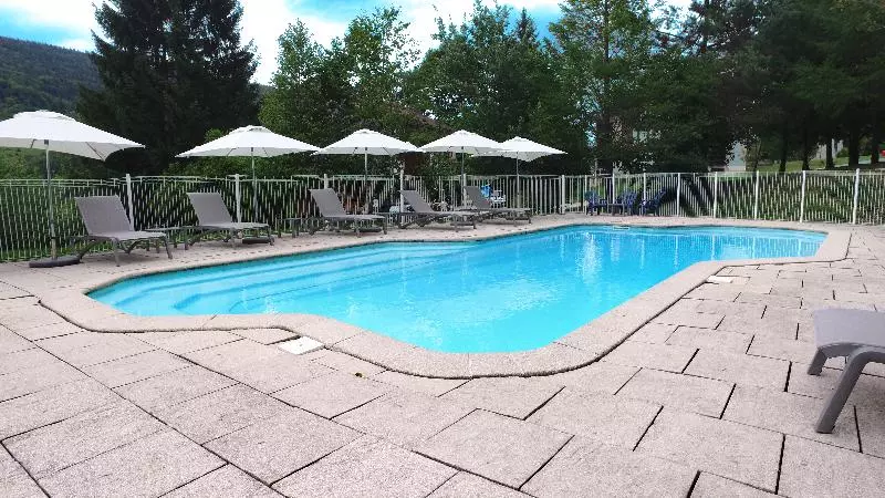 Hotelli Vvf Les Monts Jura