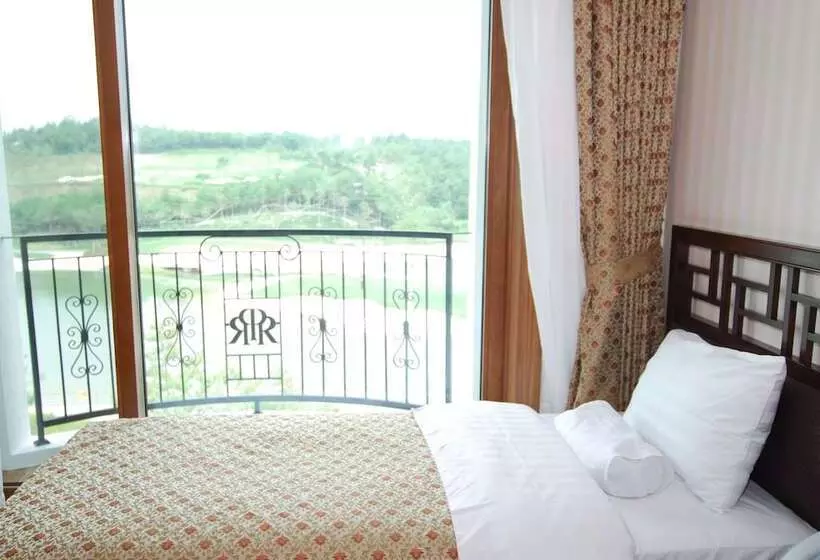 Pineridge Resort