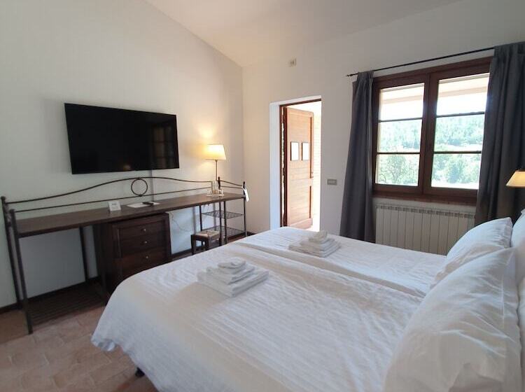 Vin Hotel   Wine Resort And Agriturismo Montieri