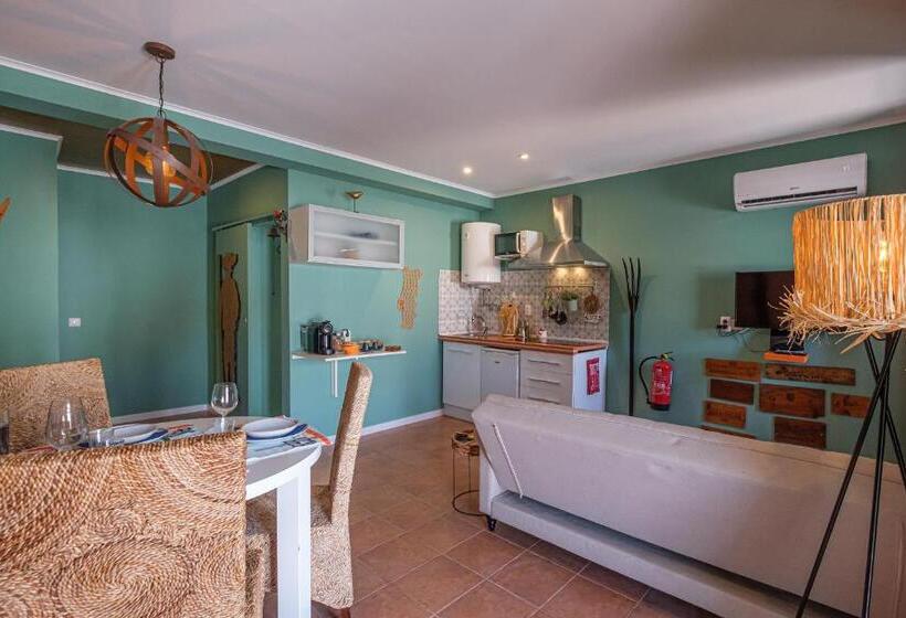 Y Quebedo Boutique Apartments