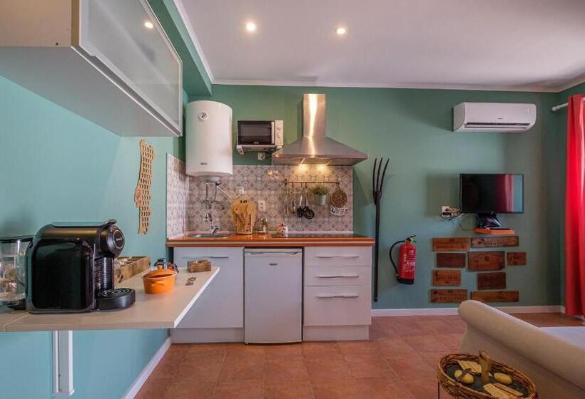 Y Quebedo Boutique Apartments