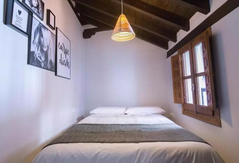 Apartamentos Nahira Suites 3000