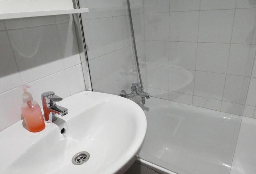 Apartamentos Nahira Suites 3000