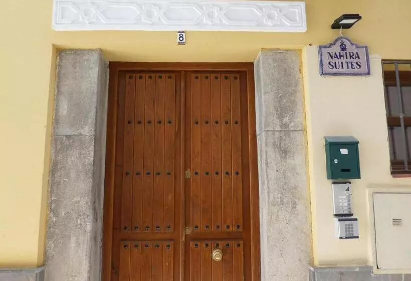 Apartamentos Nahira Suites 3000