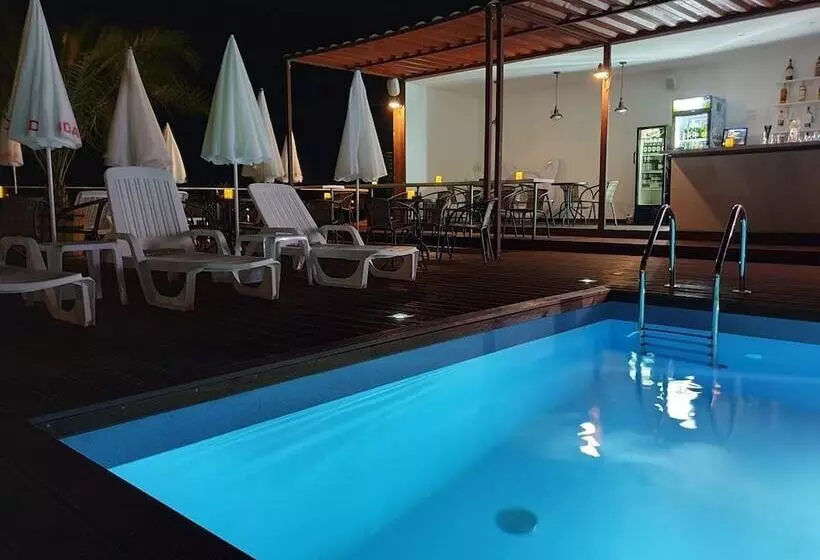 Family Hotel Sunday
