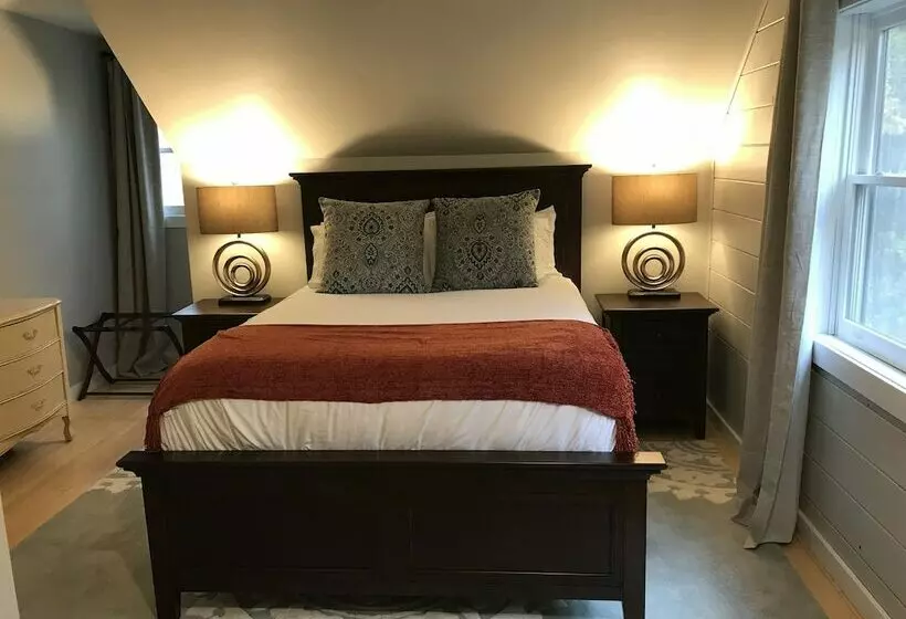 Hotelli Barefoot Hills