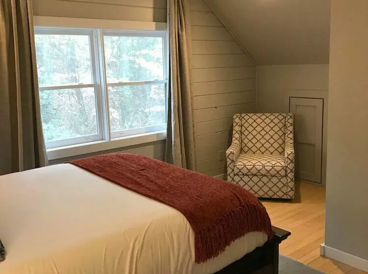 Hotelli Barefoot Hills