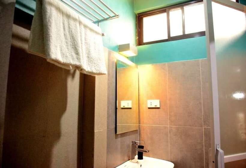 בית מלון כפרי Boracay Balcony Inn