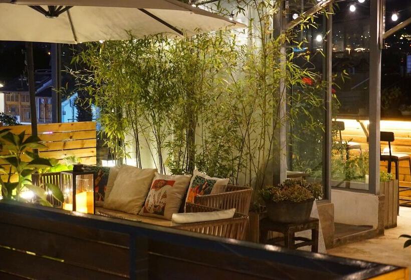 Отель Dali Yunxi Boutique Inn