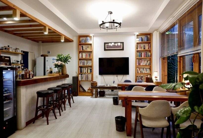 Отель Dali Yunxi Boutique Inn