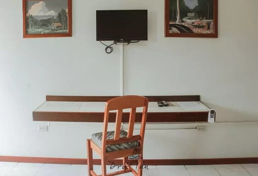 Hotelli Drift Inn Cayo