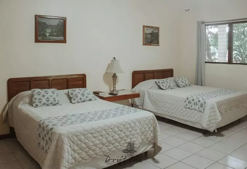 Hotelli Drift Inn Cayo