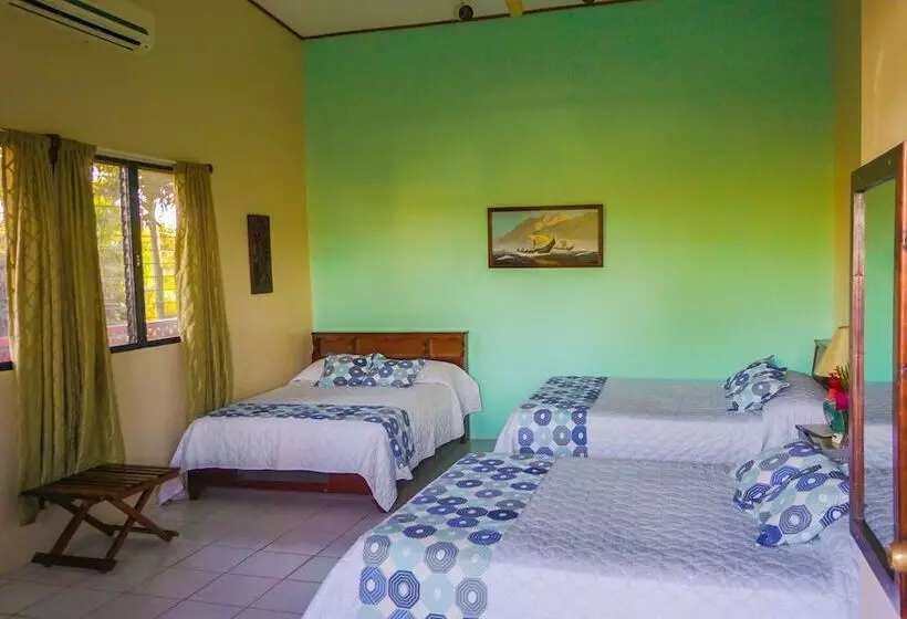 Hotelli Drift Inn Cayo