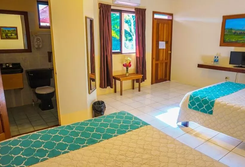 Hotelli Drift Inn Cayo