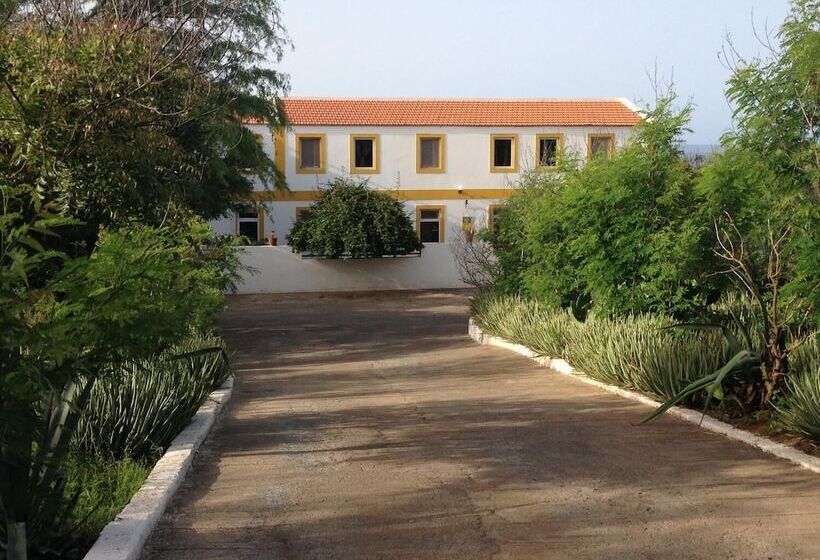 בית מלון כפרי Pôr Do Sol