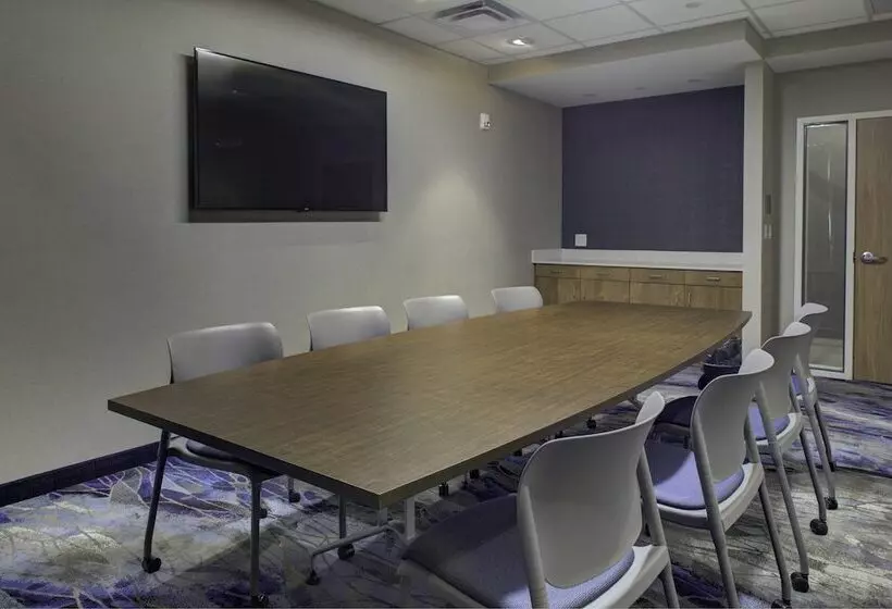 هتل Fairfield Inn & Suites By Marriott Allentown West