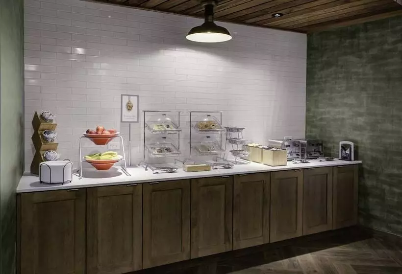 هتل Fairfield Inn & Suites By Marriott Allentown West