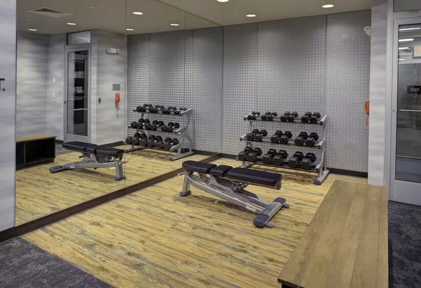 هتل Fairfield Inn & Suites By Marriott Allentown West
