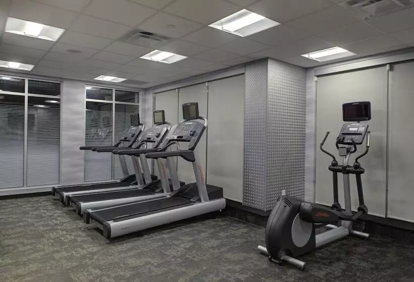 هتل Fairfield Inn & Suites By Marriott Allentown West