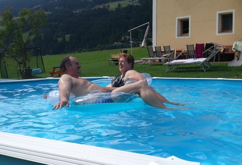 ホテル Ferienhaus Toeldererhof