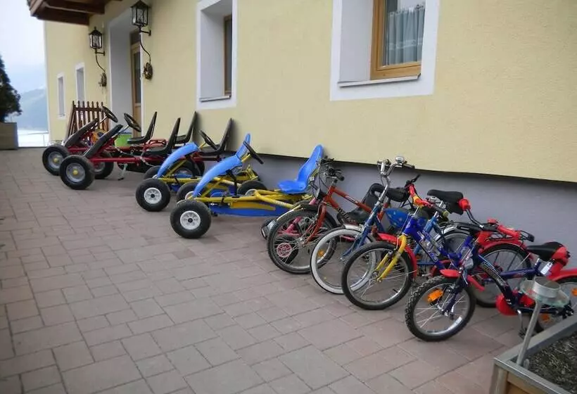 ホテル Ferienhaus Toeldererhof