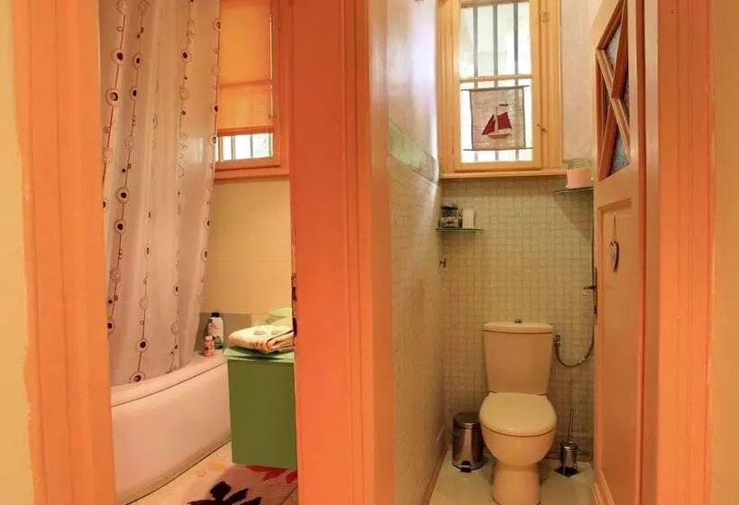 هتل Guesthouse Tomovi