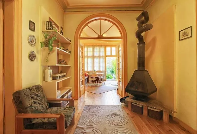 هتل Guesthouse Tomovi