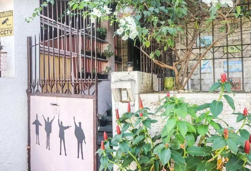 ホテル Kamuning Hostel