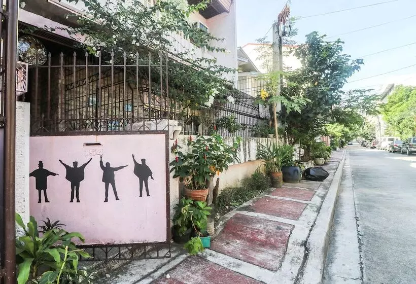 ホテル Kamuning Hostel